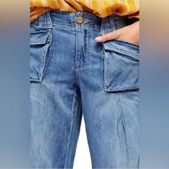 *NEW (Online Order)* FREE PEOPLE Birch Denim Coastal Blue Barrel Fit — 24 - Picture 4 of 10